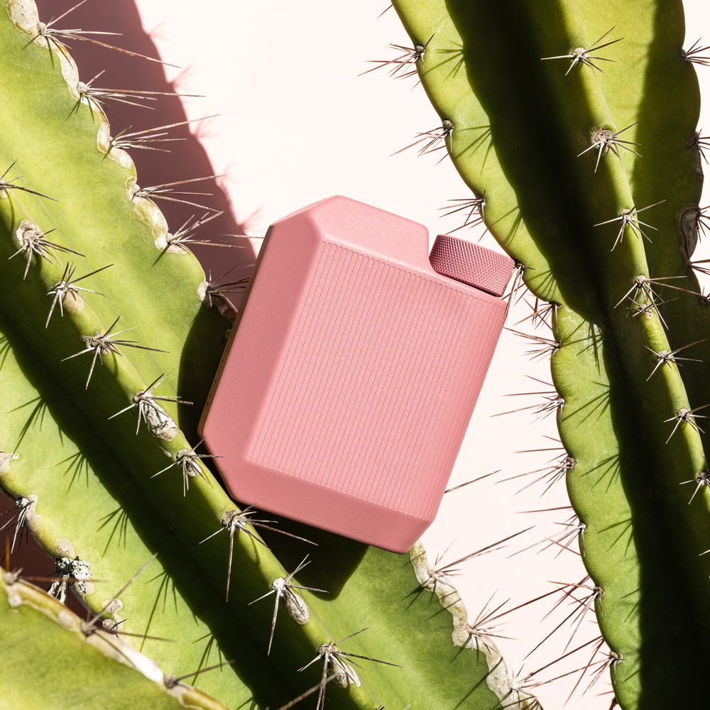 cool-flask-u7 6c7babc2d202--Flask-Lifestyle-7.png