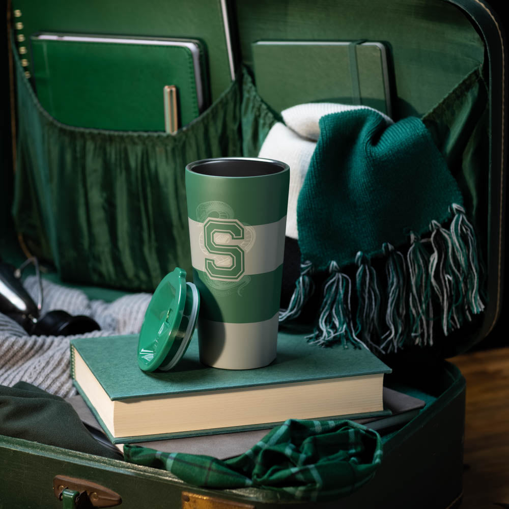 harry-potter-tumbler-k0 84ce9e4c9c5c--HarryPotter-Slytherin-4.jpg