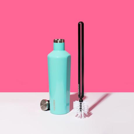 bottle-brush-q8 accessories_bottlebrush_lifestyle.jpg